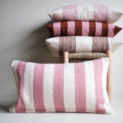 Household Hardware - kussen - Zacht Roze - Brede Strepen - vtwonen shop