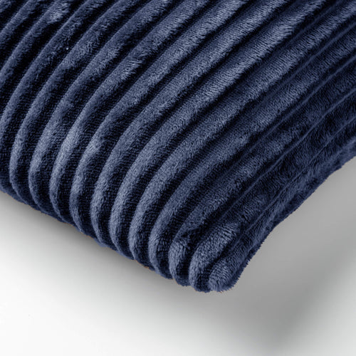 MART - kussenhoes 45x45 cm - zacht ribfluweel - corduroy - Insignia Blue - blauw