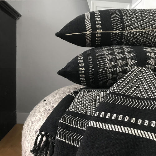 Malagoon kussen Native - zwart - 35x65cm 100% katoen