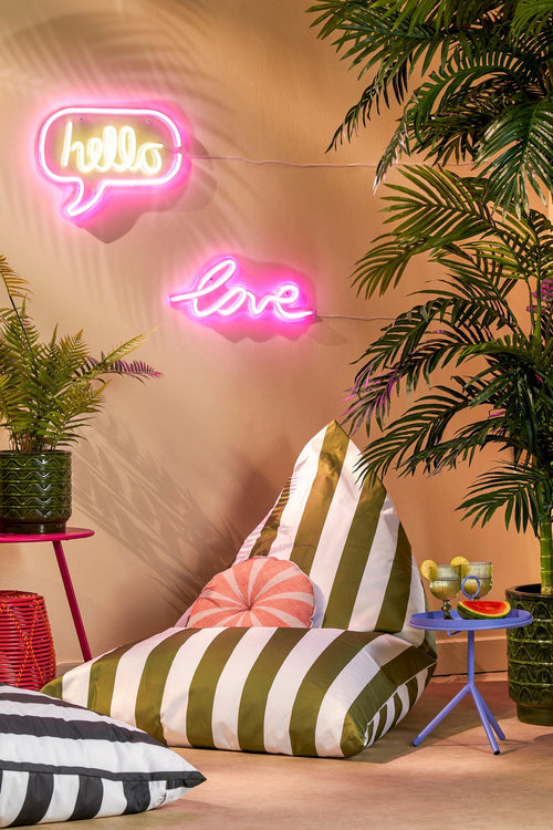 Luca Lighting Love Neonverlichting met Timerfunctie - L45 x B2 x H18 cm - Roze - vtwonen shop