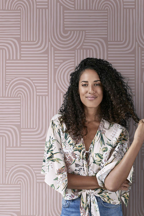 ESTAhome behang grafisch 3D motief licht mauve paars - 50 x 900 cm - 131488 - vtwonen shop