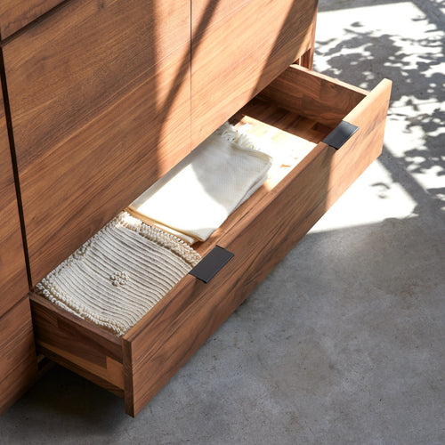 Tikamoon Massief notenhouten dressoir 200 cm - Bruin - vtwonen shop