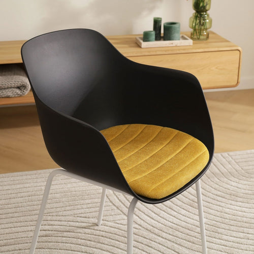 Nolon Nora-Liz Eetkamerstoel Zwart - Okergeel Kussen - Witte Poten - vtwonen shop