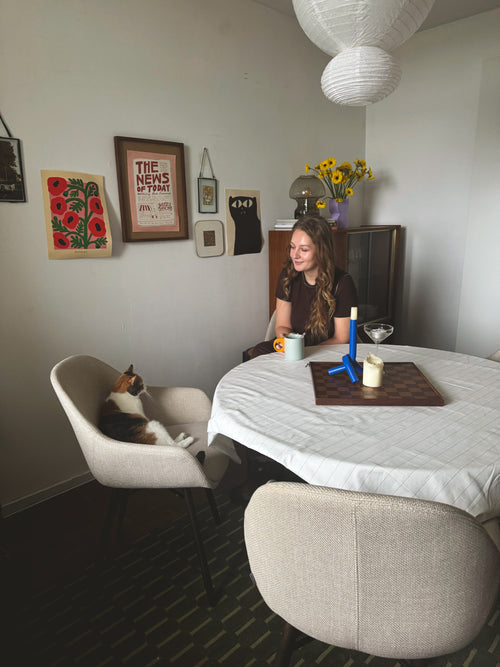 Nolon Nena-Mae Eetkamerstoel Beige - Armleuning - Walnoot - vtwonen shop