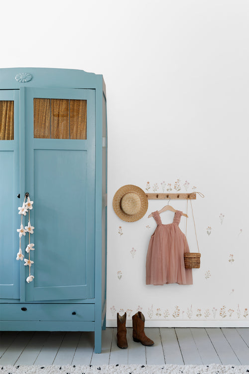 ESTAhome muursticker veldbloemen multicolor - 33 x 47.5 cm - 156119