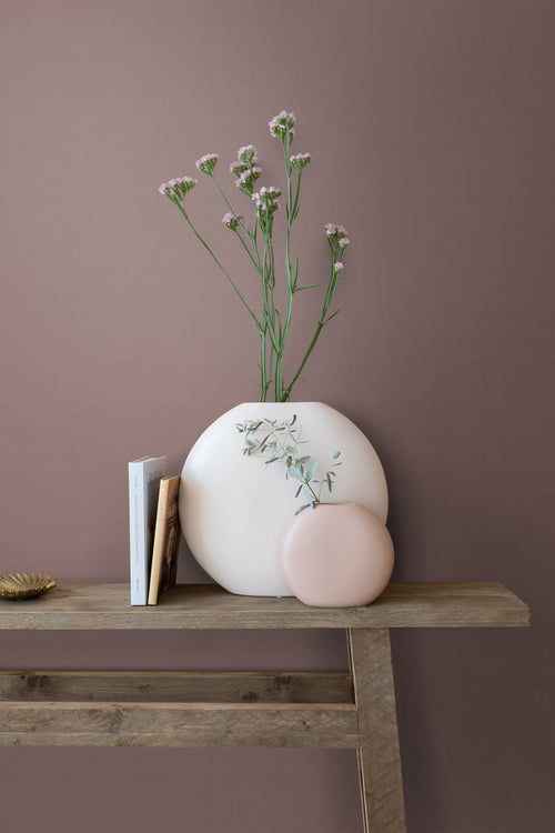 ESTAhome behang linnenstructuur mauve paars - 53 cm x 10.05 m - 131125 - vtwonen shop