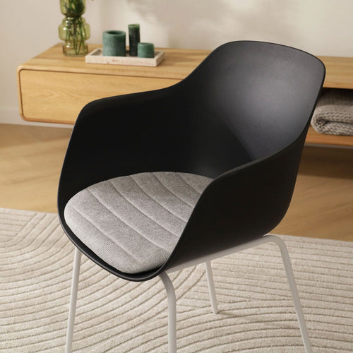 Nolon Nora-Liz Eetkamerstoel Zwart - Lichtgrijs Kussen - Witte Poten - vtwonen shop