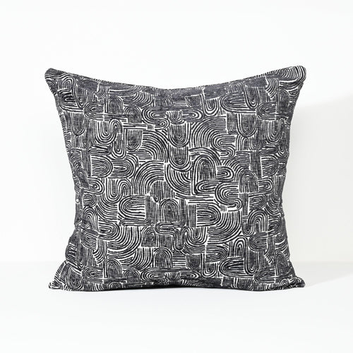 Darcy & Duke sierkussen Charcoal Swirl - Antraciet - 55x55cm