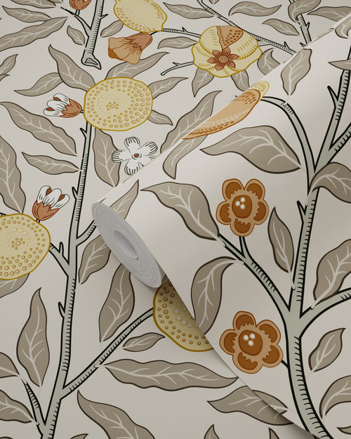 ESTAhome behang exotisch fruit en bladeren vergrijsd groen, terracotta en okergeel - 50 x 900 cm - 131171 - vtwonen shop