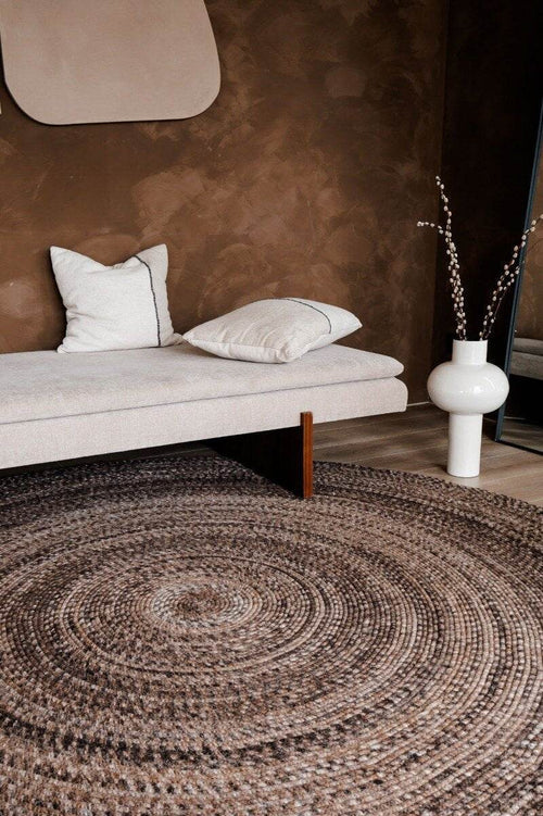 Interieur05  vloerkleed Gapo -Donkerbruin -gemeleerd- rond -wollen- 180 x 180 cm