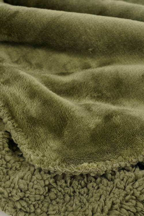 Mica Decorations Mardy Fleece Plaid - L200 x B150 cm - Donkergroen - vtwonen shop