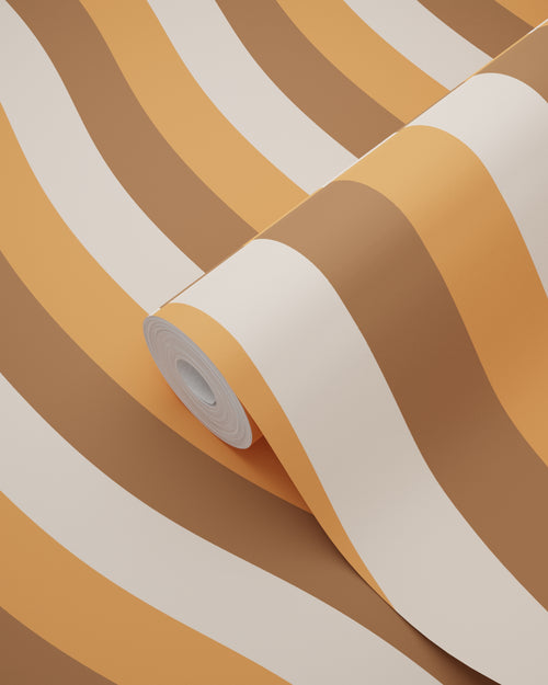 ESTAhome behang golvende strepen oranje en bruin - 50 x 900 cm - 131612 - vtwonen shop