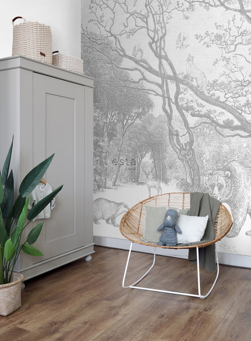 ESTAhome fotobehang bos met bosdieren grijs - 350 x 279 cm - 159065 - vtwonen shop