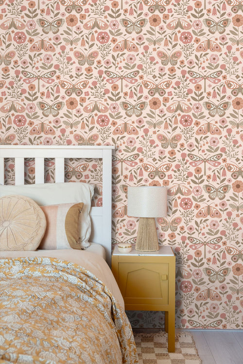 ESTAhome behang bloemen & vlinders beige, groen en oudroze - 50 x 900 cm - 131886