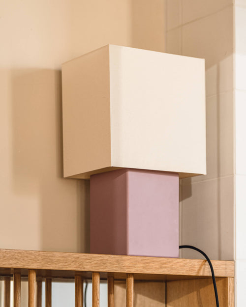 noo.ma Zam tafellamp - Forest Green, geometrisch design met houten voet