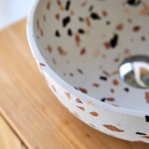 Tikamoon Ronde waskom van bruin premium terrazzo ∅ 32 cm - Bruin
