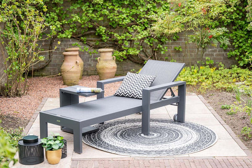 Cube bijzettafel - aluminium - carbon black - 48,2x28,6xH53 cm - vtwonen shop