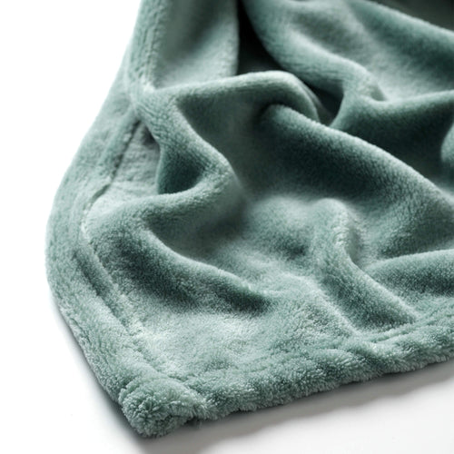 Dutch Decor - VOORDEELSET - 3-delig - Rome & Harvey - 2 sierkussens 45x45 cm - 1 plaid 150x200 cm - groen - vtwonen shop