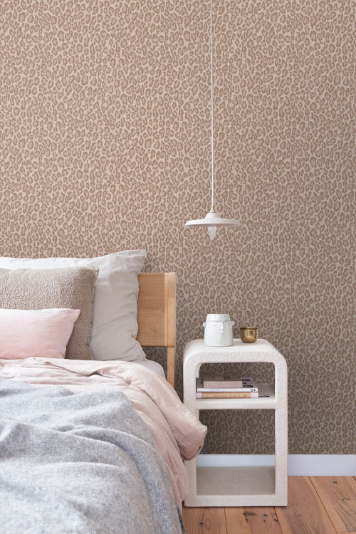 ESTAhome behang panterprint beige en roze - 50 x 900 cm - 132204