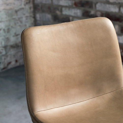 Tikamoon Stoel van eikenhout en Cheyenne leer - Bruin - vtwonen shop