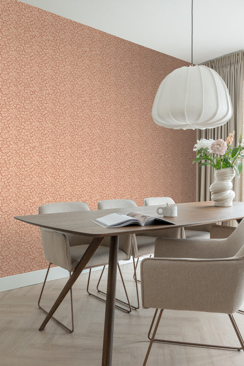 ESTAhome behang bloemetjes licht terracotta - 50 x 900 cm - 131670 - vtwonen shop
