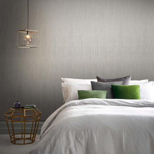 Graham & Brown Vliesbehang met vinyl toplaag - Lustre Silver - 10mx52cm - vtwonen shop