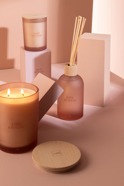J-Line geurkaars Accords Essentiels - Rose Rêveuse - roze - 38U
