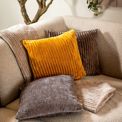 MARTHY - plaid 140x180 cm - ribfluweel - gerecycled - Pumice Stone - beige