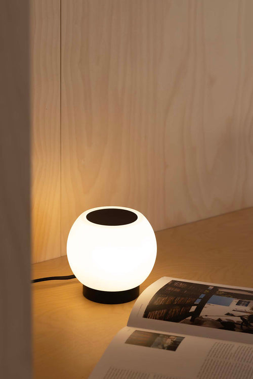 Faro Moy Globe Tafellamp Mat Zwart, Opaal 2700K