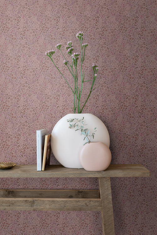 ESTAhome behang bloemetjes oudroze en aubergine paars - 53 cm x 10.05 m - 131129 - vtwonen shop