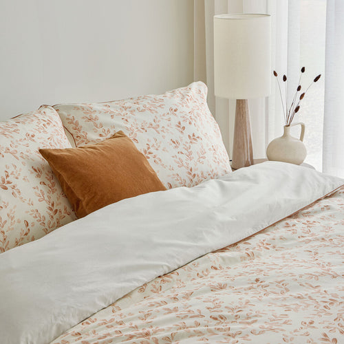 Walra - Dekbedovertrek Blushed Leaves - 200x220 cm - Off White / Roze