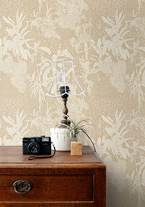 ESTAhome behang tropische bladeren lichtbeige - 50 x 900 cm - 139888 - vtwonen shop