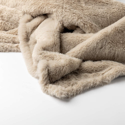 Dutch Decor - VOORDEELSET - 3-delig - Zaya & Lize - 2 sierkussens 45x45 cm, 1 plaid 140x180 cm - beige - vtwonen shop