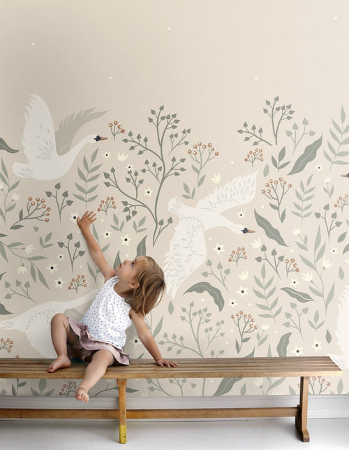 ESTAhome fotobehang zwanen beige, wit en vergrijsd groen - 250 x 279 cm - 159427 - vtwonen shop