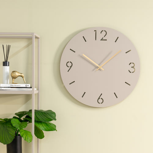 Spinder Design klok Time Ø 60 - Silky Taupe - vtwonen shop