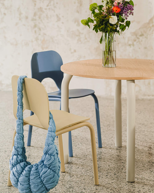 noo.ma Meko ronde eettafel 100 cm - eikenfineer en stalen frame