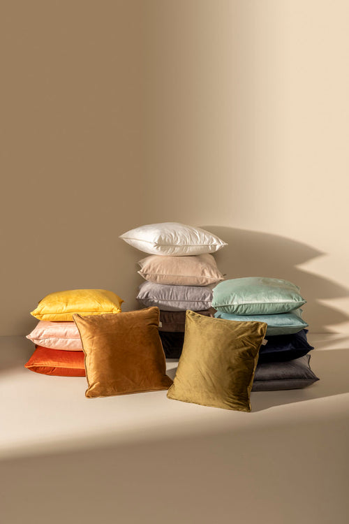 FINN - kussenhoes 45x45 cm - velvet - effen kleur - Chai Tea - geel