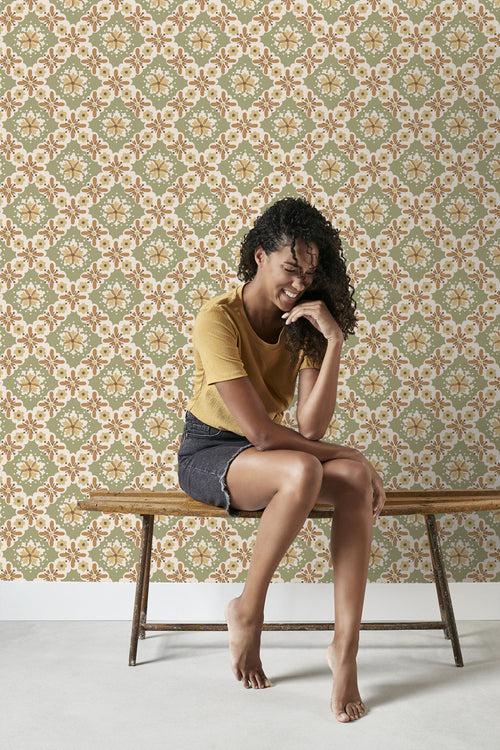 ESTAhome behang vintage bloemen groen en terracotta - 50 x 900 cm - 131504 - vtwonen shop