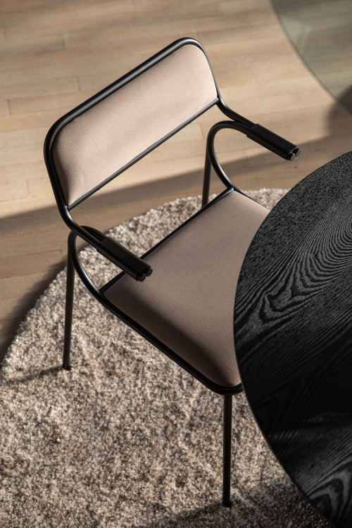 Zuiver Alba Armstoel Zwart/Beige - Set van 2 - vtwonen shop