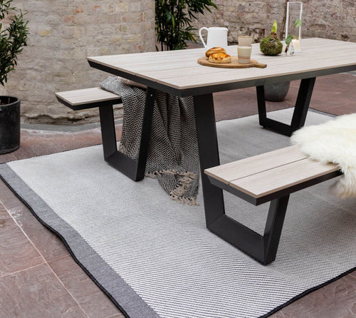 Buitenkleed Border - Zwart/grijs/wit - dubbelzijdig - EVA Interior - 240 x 340 cm - vtwonen shop