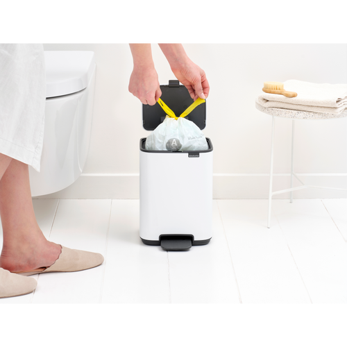 Brabantia Bo Pedaalemmer, 4 liter, stil sluitend, kunststof binnenemmer - White