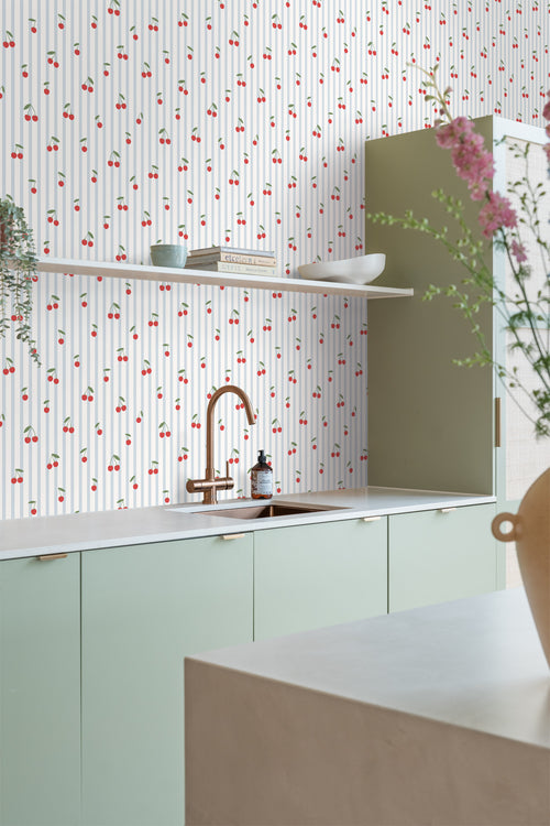 ESTAhome behang kersen blauw en rood - 50 x 900 cm - 131655 - vtwonen shop