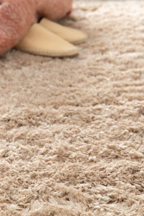 Interieur05 Hoogpolig vloerkleed Fender beige - 200 x 290 cm - vtwonen shop