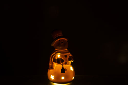 J-Line figuur Sneeuwman - porselein - ecru - medium - LED lichtjes - vtwonen shop