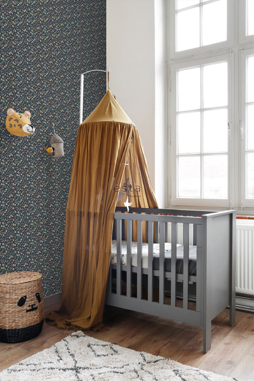 ESTAhome behang bloemetjes donkerblauw, lila roze en vergrijsd groen - 53 cm x 10.05 m - 139471