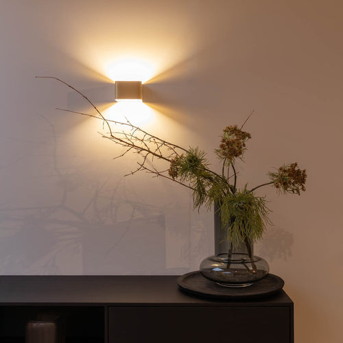 Atmooz wandlamp Calla - antiek messing - Ø 10 x H 7 cm - geïntegreerde led