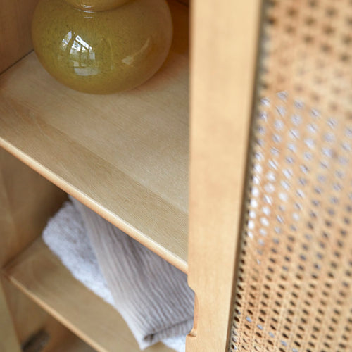 Tikamoon Kast van massief iepenhout en vlechtwerk - Naturel - vtwonen shop