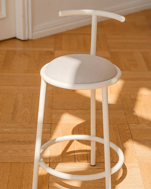 noo.ma Wine Berry barkruk - metalen frame, zachte gestoffeerde zitting