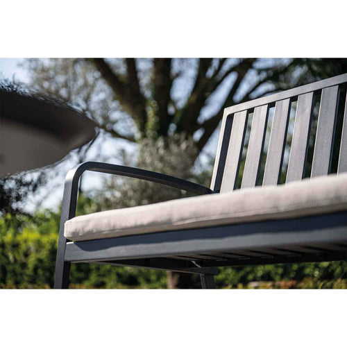 Pisa parkbank - aluminium - carbon black - valley sand