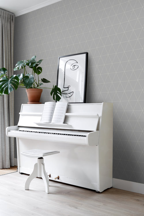 ESTAhome behang grafische driehoeken warm grijs - 50 x 900 cm - 139813 - vtwonen shop